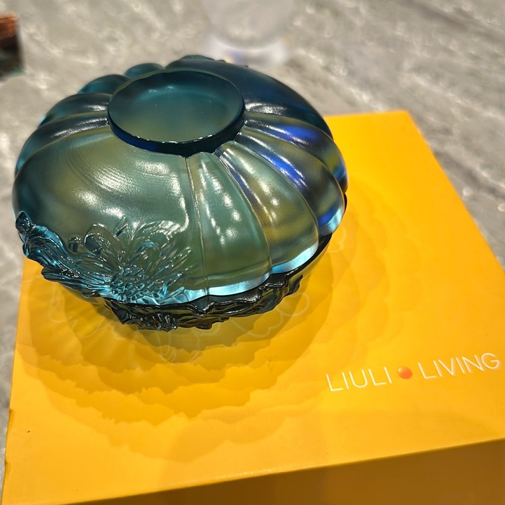 Liuli living